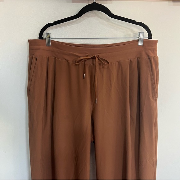 Calia Truelight Pleated Wide Leg Pants - Picture 3 of 11